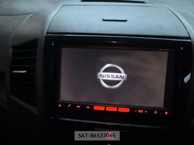Nissan ROOX 2012-07 8527166-16