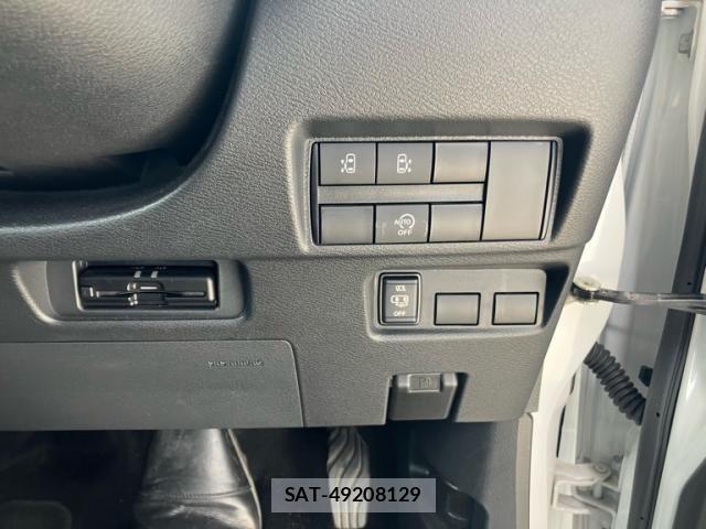 Nissan ROOX 2023-08 8527146-12