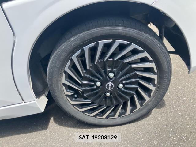 Nissan ROOX 2023-08 8527146-6