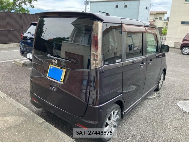 Nissan ROOX 2010-01 8527165-1