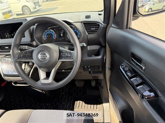 Nissan ROOX 2022-08 8527158-10