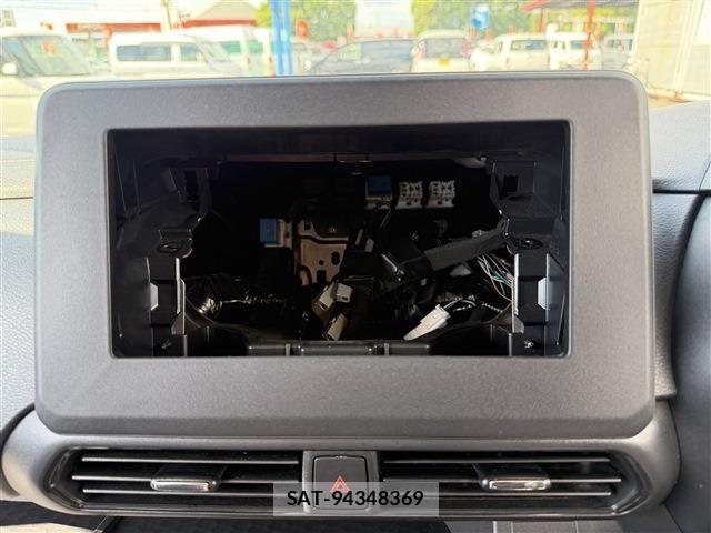 Nissan ROOX 2022-08 8527158-12