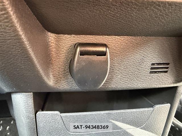 Nissan ROOX 2022-08 8527158-17