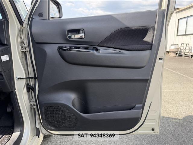 Nissan ROOX 2022-08 8527158-24