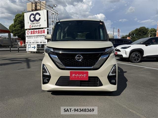 Nissan ROOX 2022-08 8527158-2