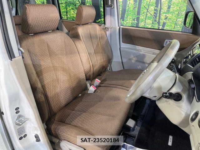 Nissan ROOX 2011-09 8527164-6