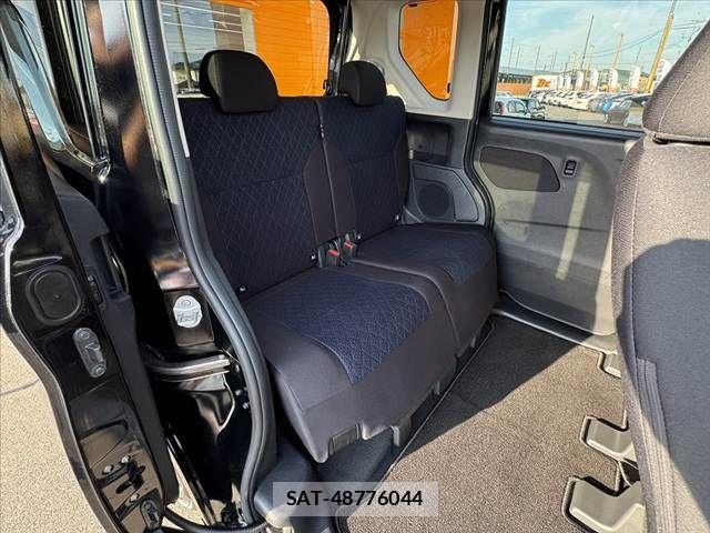 Nissan ROOX 2022-03 8527154-16
