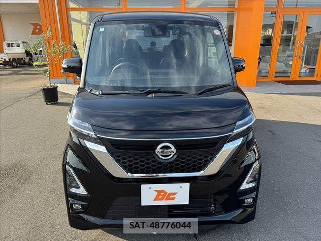 Nissan ROOX 2022-03 8527154-8