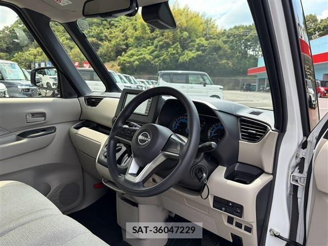 Nissan ROOX 2024-04 8527143-12