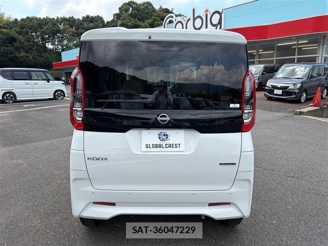 Nissan ROOX 2024-04 8527143-6