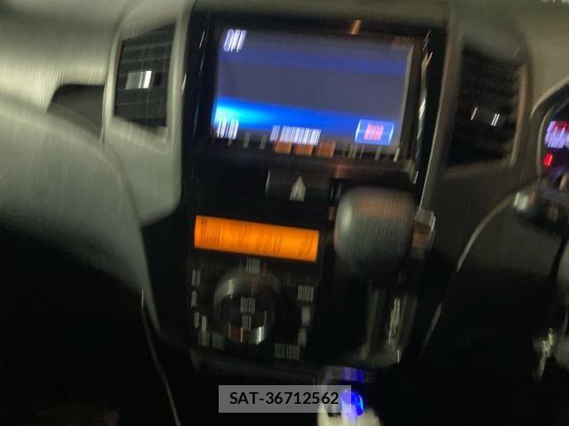 Nissan ROOX 2013-02 8527163-13