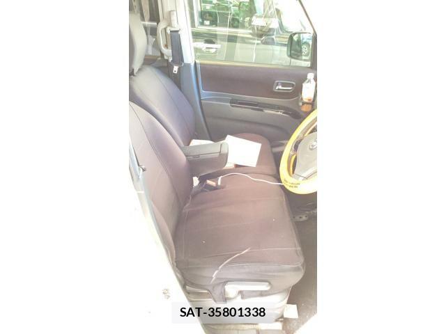 Nissan ROOX 2012-11 8563447-11