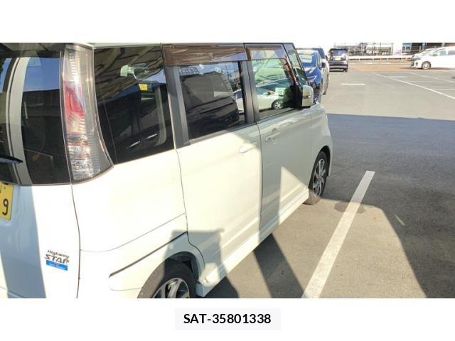 Nissan ROOX 2012-11 8563447-3