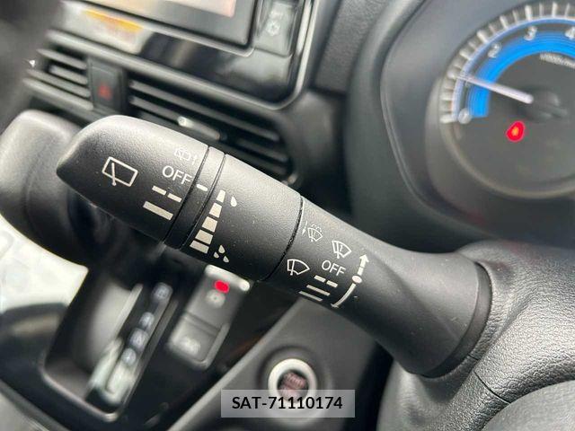 Nissan ROOX 2021-05 8563438-16