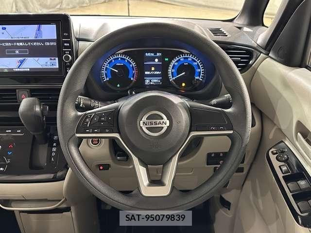 Nissan ROOX 2021-06 8563441-9