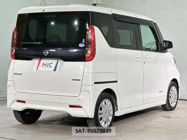 Nissan ROOX 2021-06 8563441-4