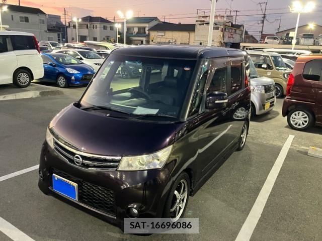 Nissan ROOX 2010-10 8563449-0