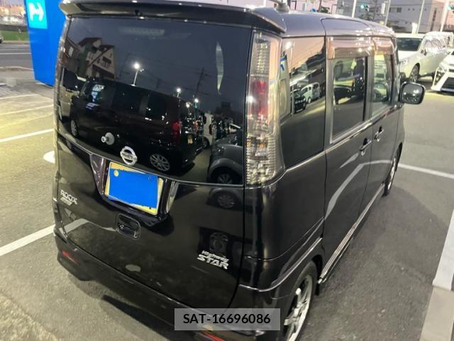Nissan ROOX 2010-10 8563449-7