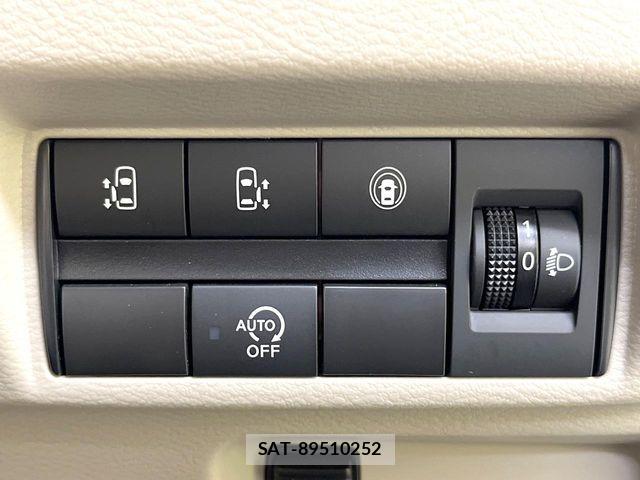 Nissan ROOX 2024-03 8563432-4