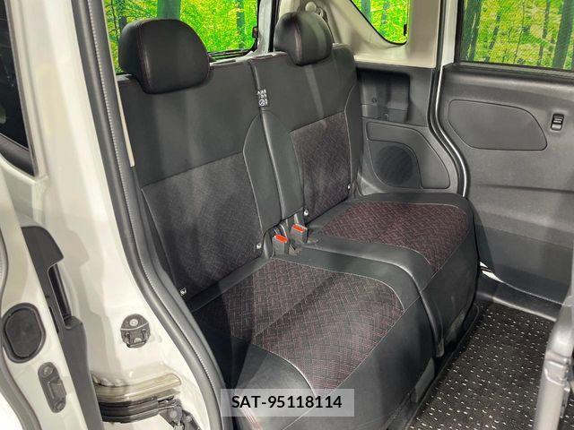 Nissan ROOX 2024-02 8563427-8