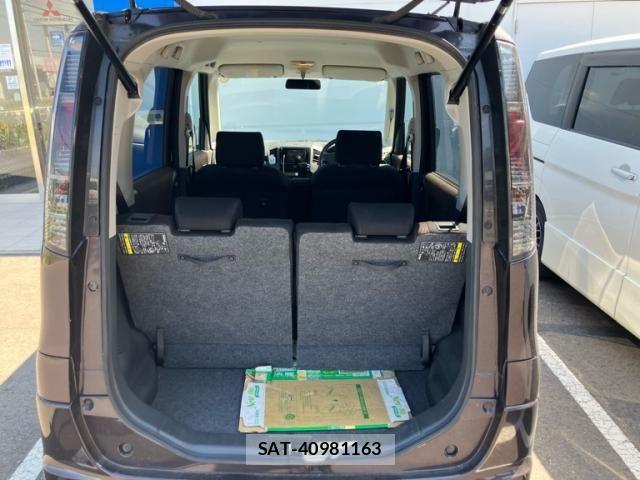 Nissan ROOX 2011-10 8563446-18