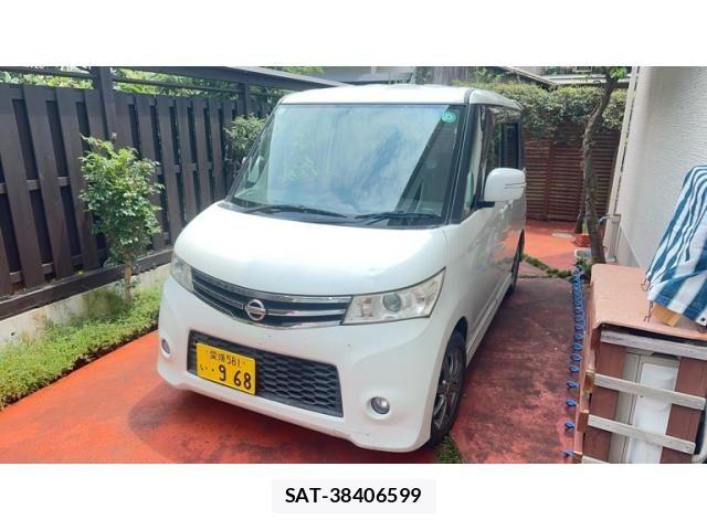 Nissan ROOX 2011-08 8563450-0