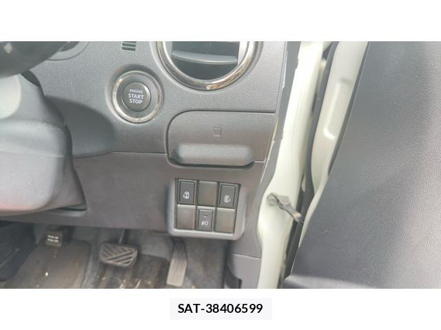 Nissan ROOX 2011-08 8563450-13