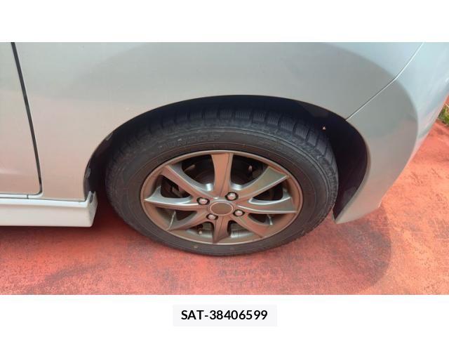Nissan ROOX 2011-08 8563450-2
