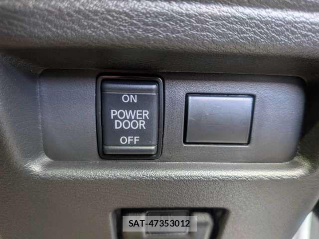 Nissan ROOX 2025-12 8628706-15