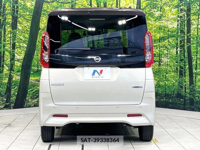 Nissan ROOX 2022-07 8628718-14