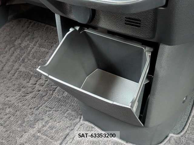 Nissan ROOX 2024-02 8628713-13