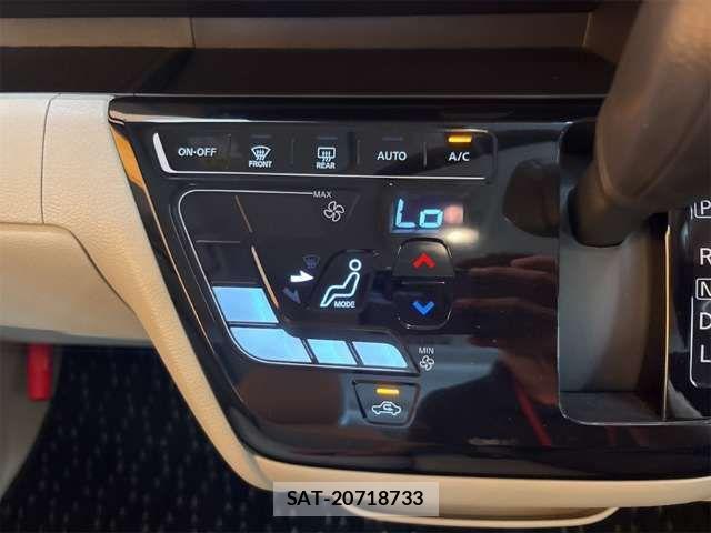 Nissan ROOX 2023-08 8628722-9