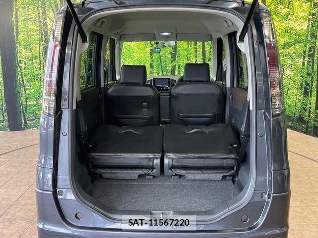 Nissan ROOX 2012-01 8628732-9