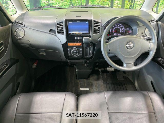 Nissan ROOX 2012-01 8628732-1