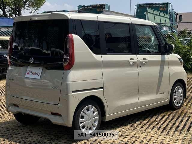 Nissan ROOX 2022-06 8628727-17