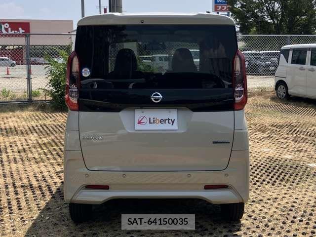 Nissan ROOX 2022-06 8628727-18