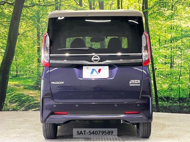 Nissan ROOX 2023-10 8628715-15