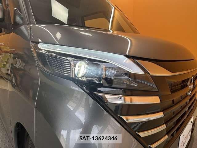 Nissan ROOX 2023-08 8628721-13