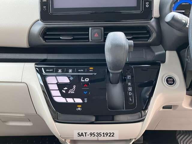 Nissan ROOX 2021-06 8628728-9