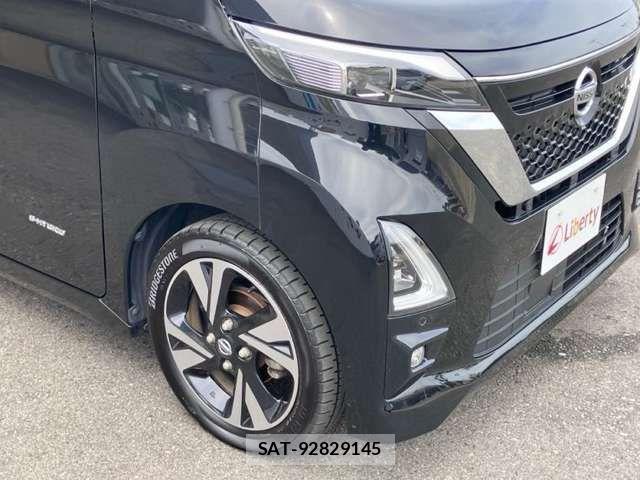 Nissan ROOX 2023-01 8628717-19