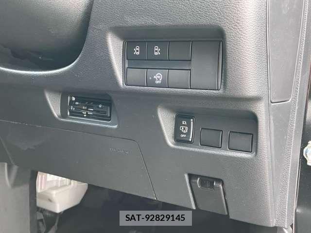 Nissan ROOX 2023-01 8628717-8