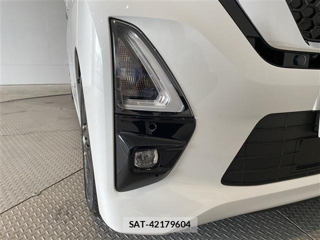 Nissan ROOX 2022-06 8666848-9