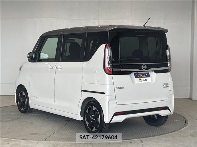 Nissan ROOX 2022-06 8666848-13