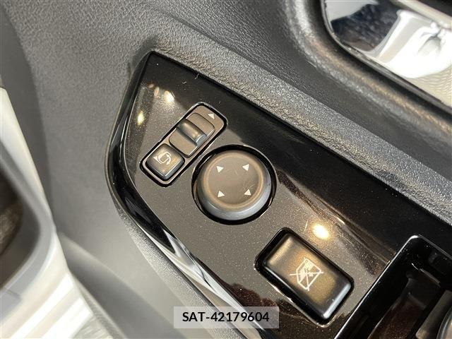 Nissan ROOX 2022-06 8666848-15