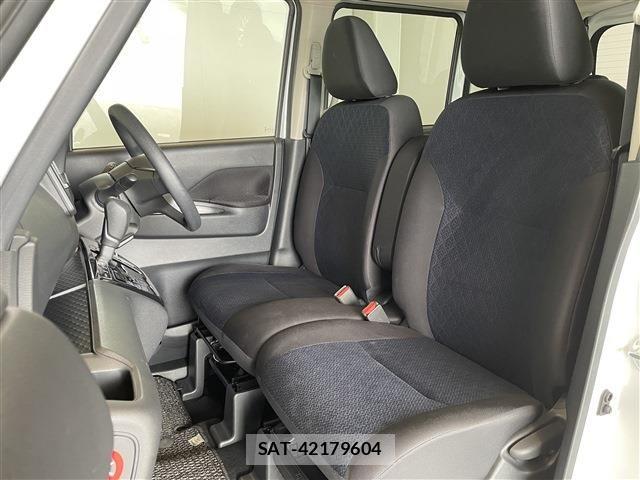 Nissan ROOX 2022-06 8666848-27