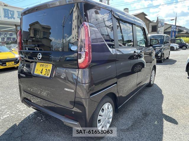 Nissan ROOX 2022-02 8666847-6