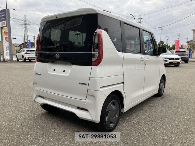 Nissan ROOX 2024-05 8661341-2