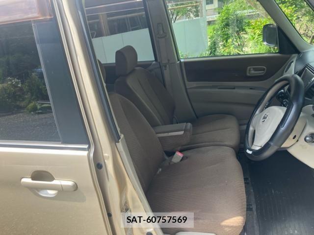 Nissan ROOX 2010-03 8661355-17