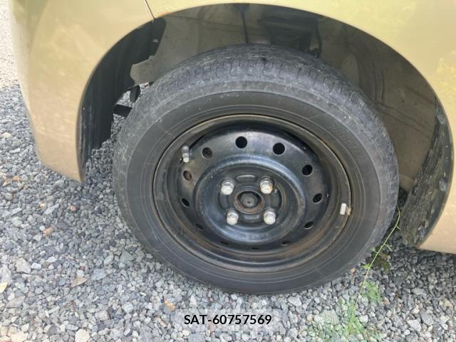 Nissan ROOX 2010-03 8661355-3