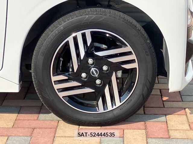 Nissan ROOX 2025-08 8666846-9